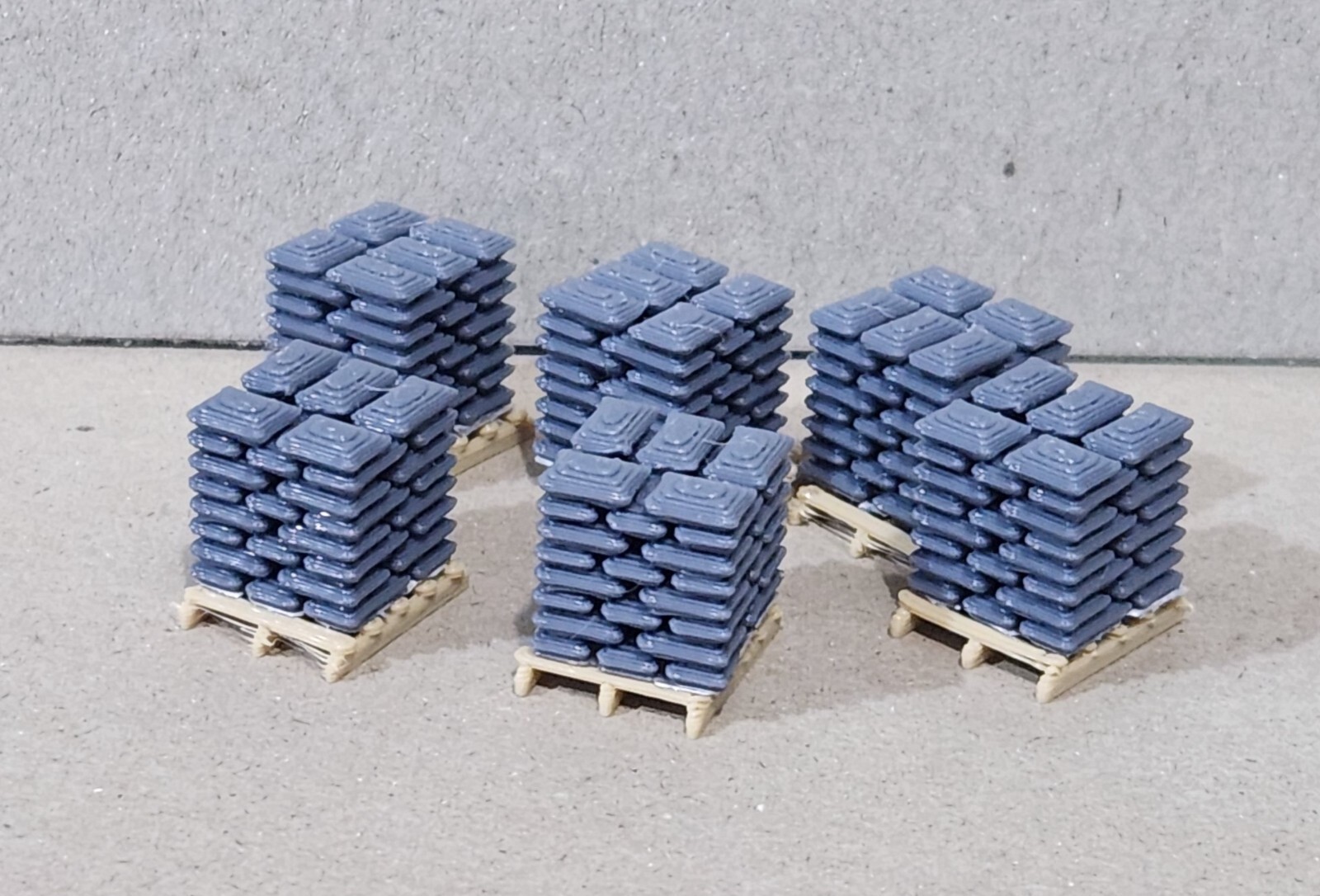 009 00-9 Narrow Gauge Pallets of Sacks 1:76 Scale Models Train Railway (6 Pack)