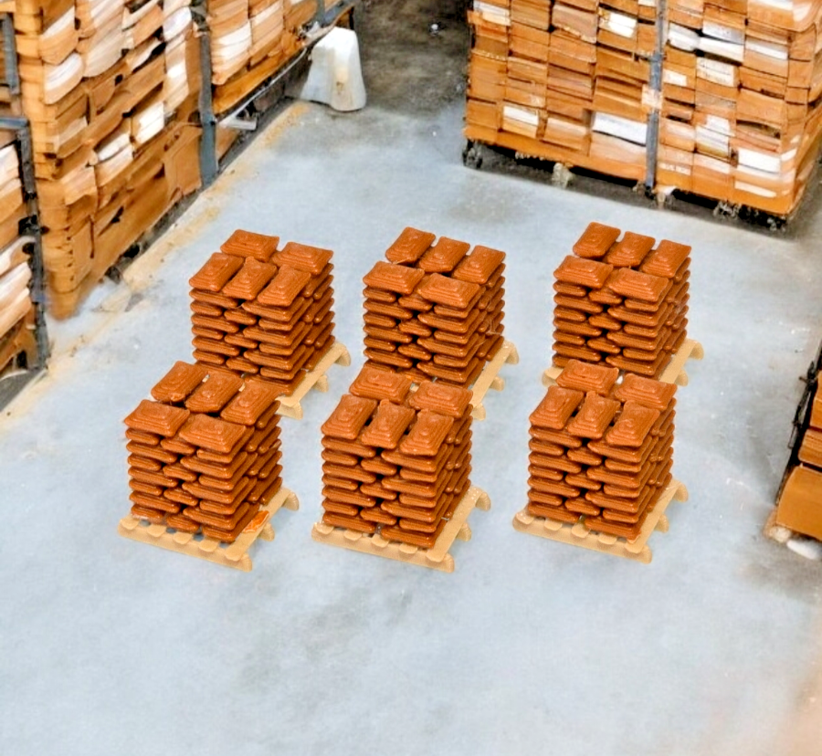 Pallets of Brown Sacks Beige pallet OO Gauge 1:76 Scale Models Railway (6 Pack)