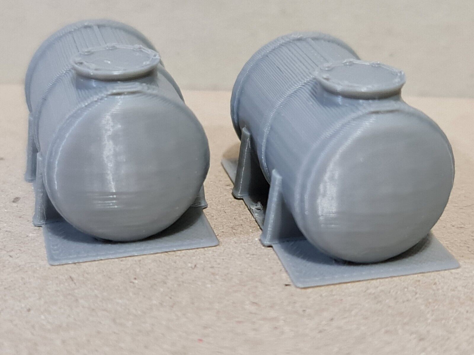 New 2 Pack Gas Fuel Petrol Tank Body O Gauge 1:48 Scale Models Train Railway