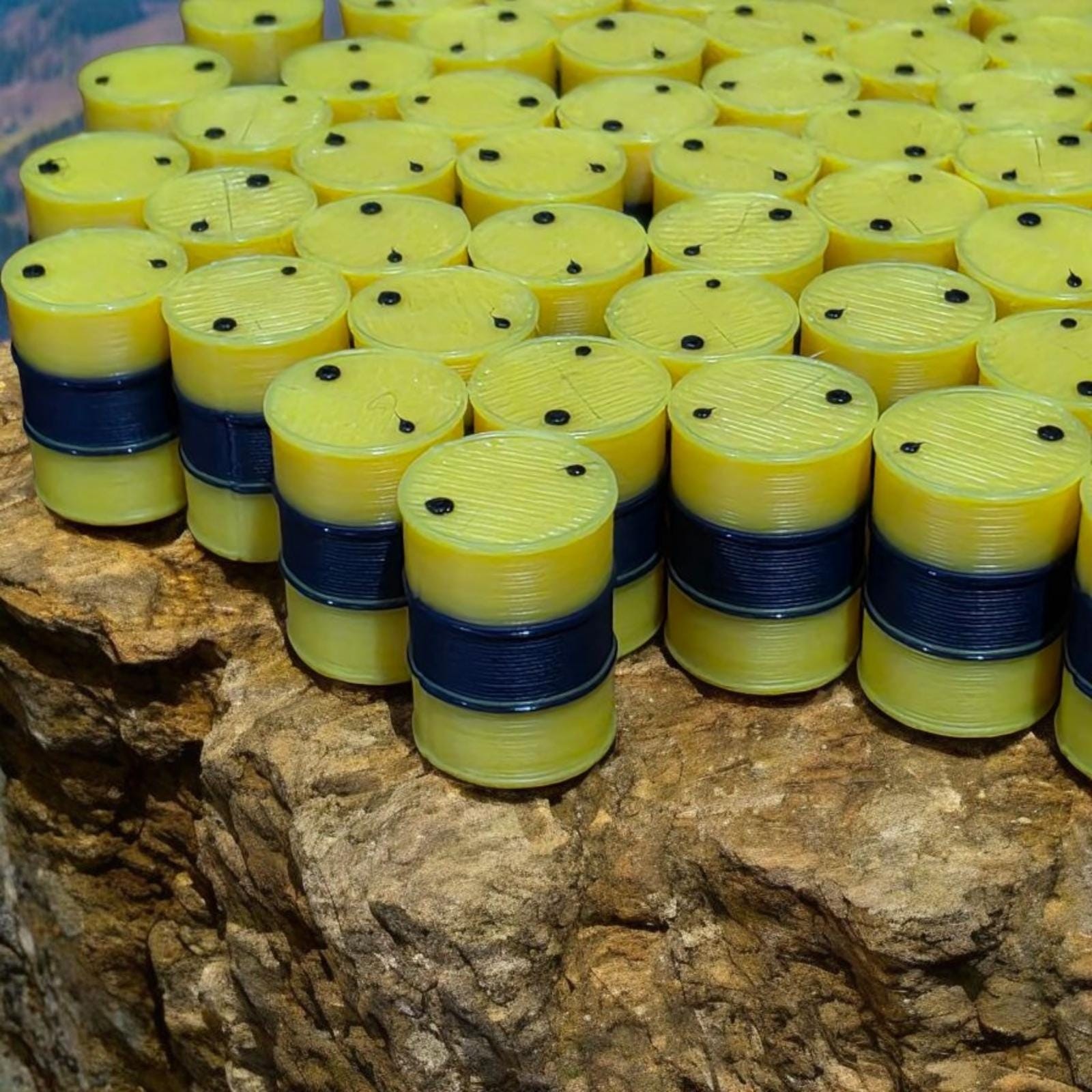Oil Drum Barrels OO Gauge 100x Yellow-Blue Duckhams Oils Style Model Scenery