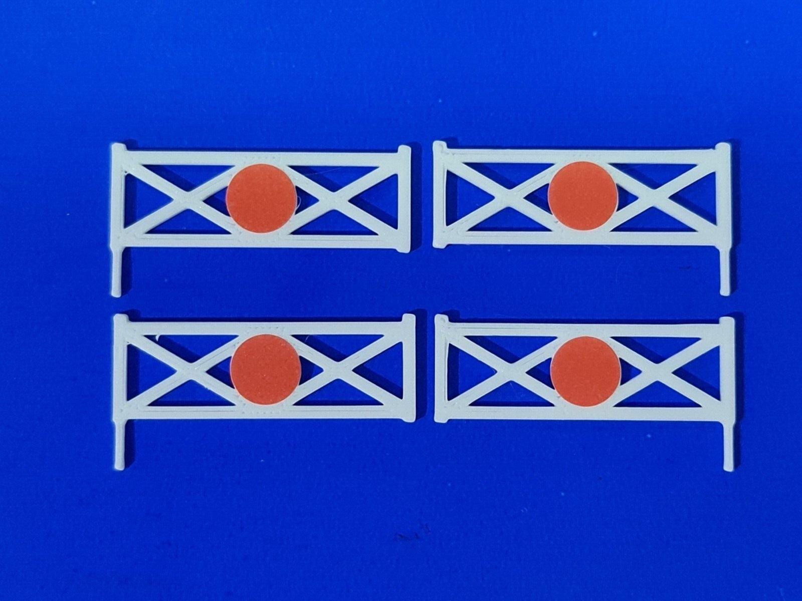 New 4 pack (2 pairs) white oo/ho gauge level crossing gates 1:76 scale