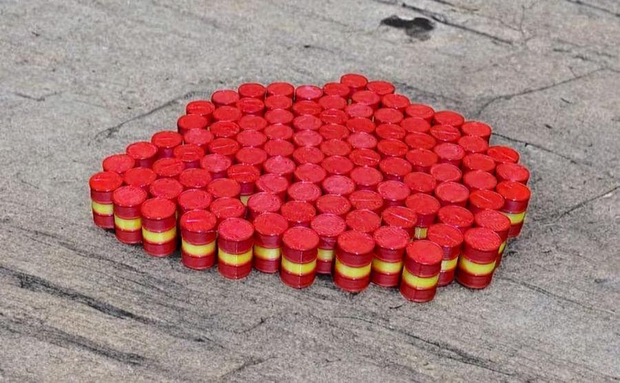 Oil Drum Barrels OO Gauge 100x Red-Yellow Shell Oils Style Model Scenery