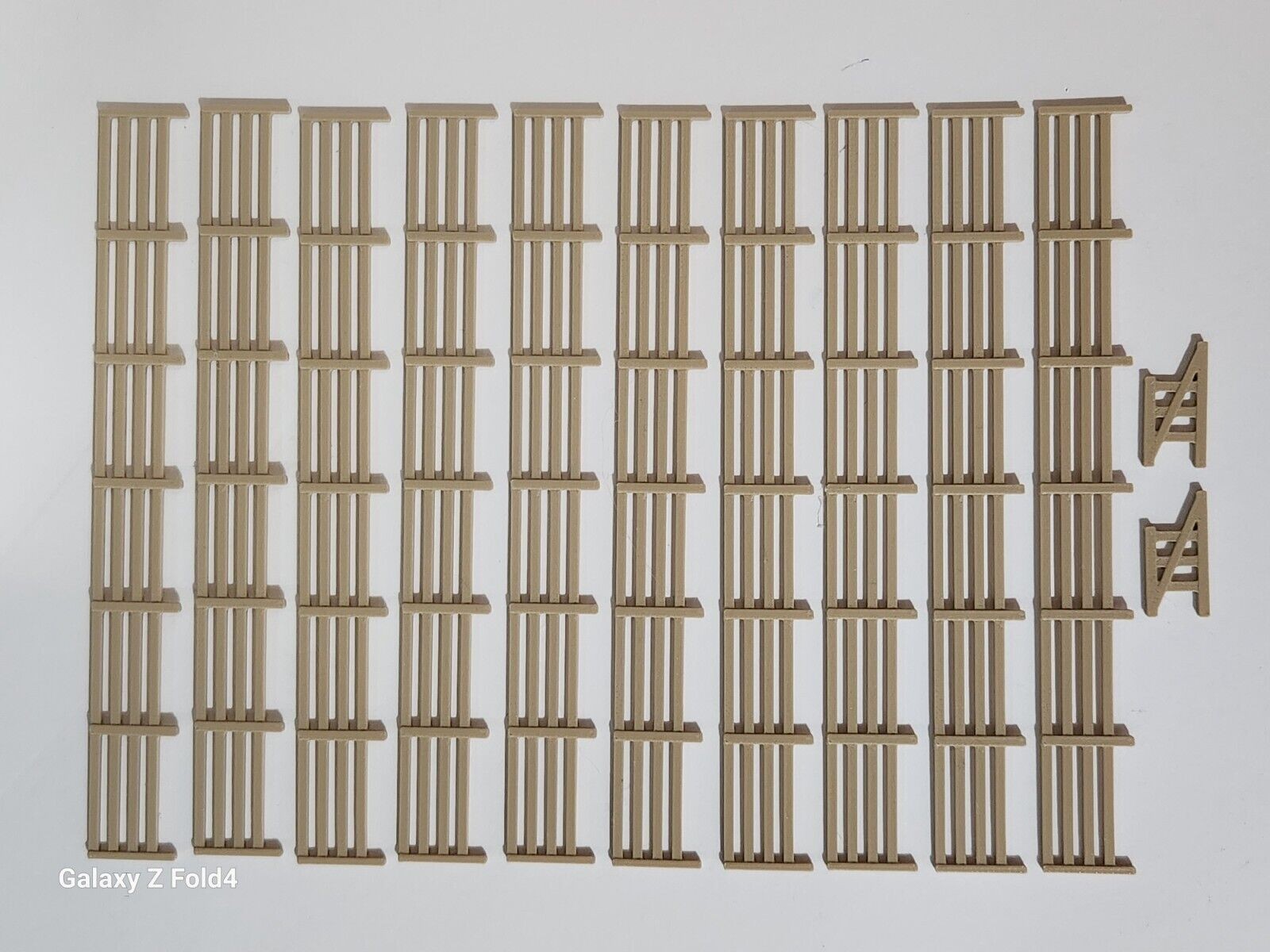 OO HO Fencing Railings Wood 10 Pack 1:76 Model Railway