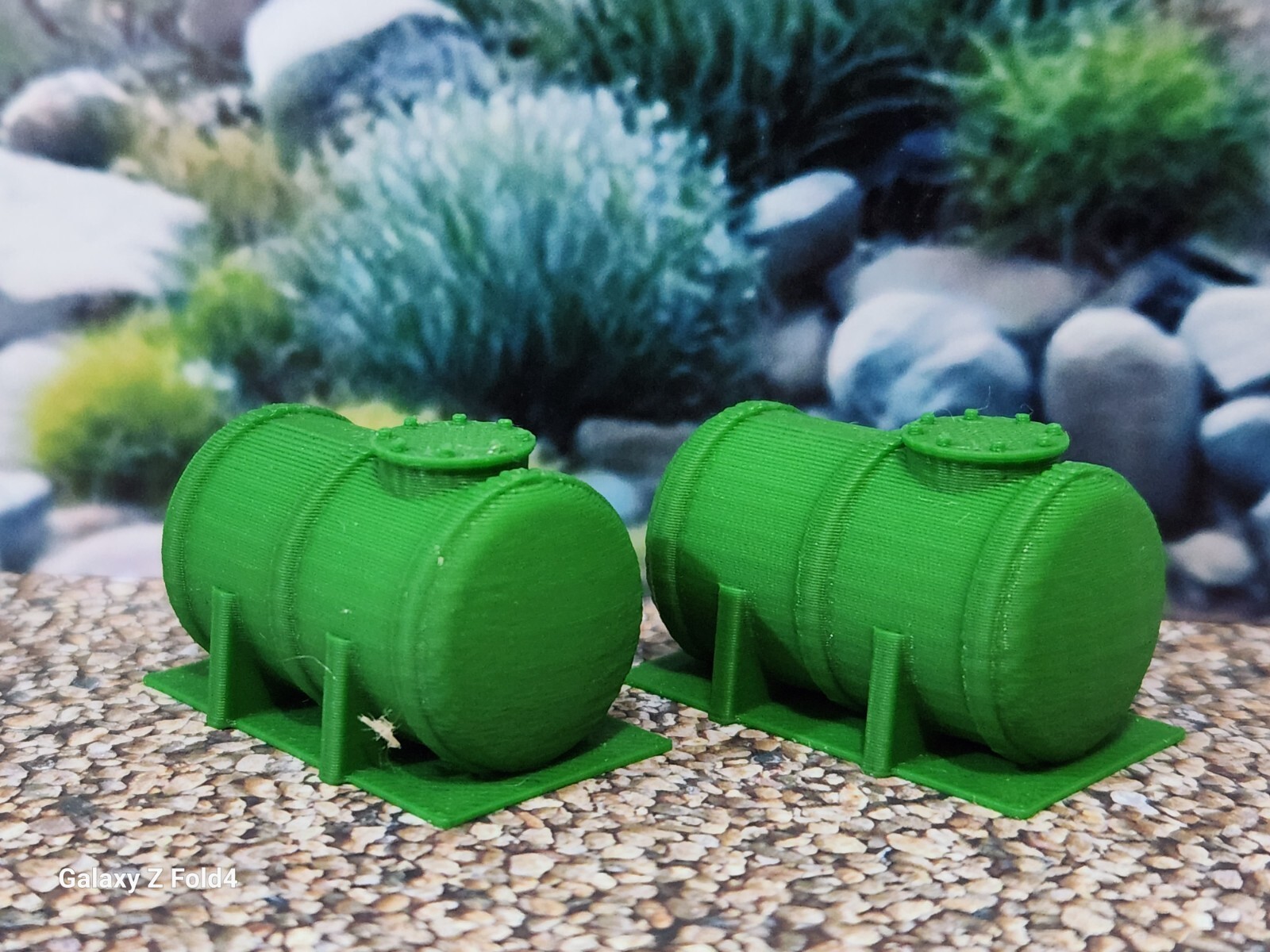 Pack 2 BP Green Gas Fuel Petrol Tank OO Gauge 1:64 Scale Hot Wheel, Dioramas
