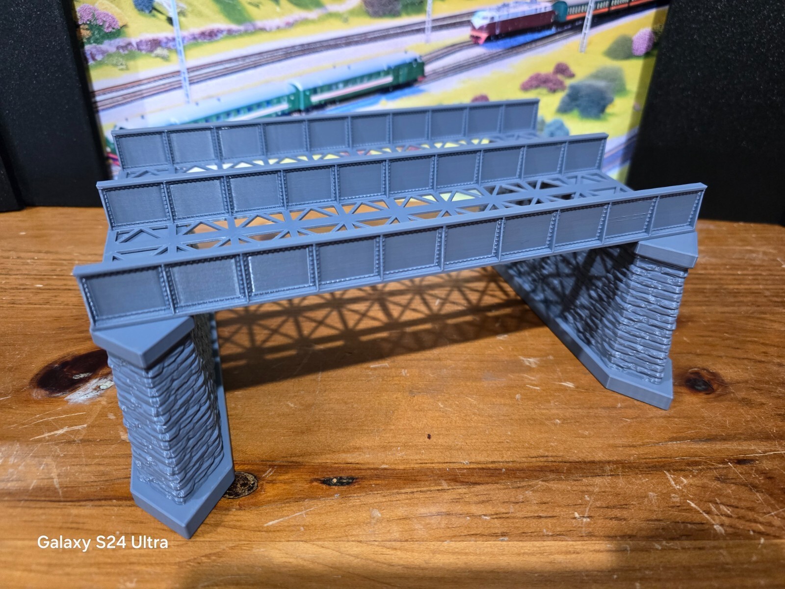 Z Gauge Double Track Iron Girder Bridge Model Railway Train Layout 1:220 Scale