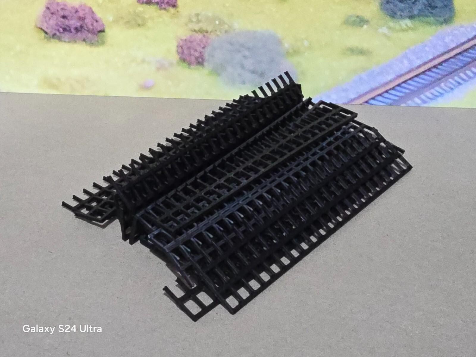 Fencing Railings OO HO Gauge New 50 Pack Black  1:76 Scale Models Train Railway