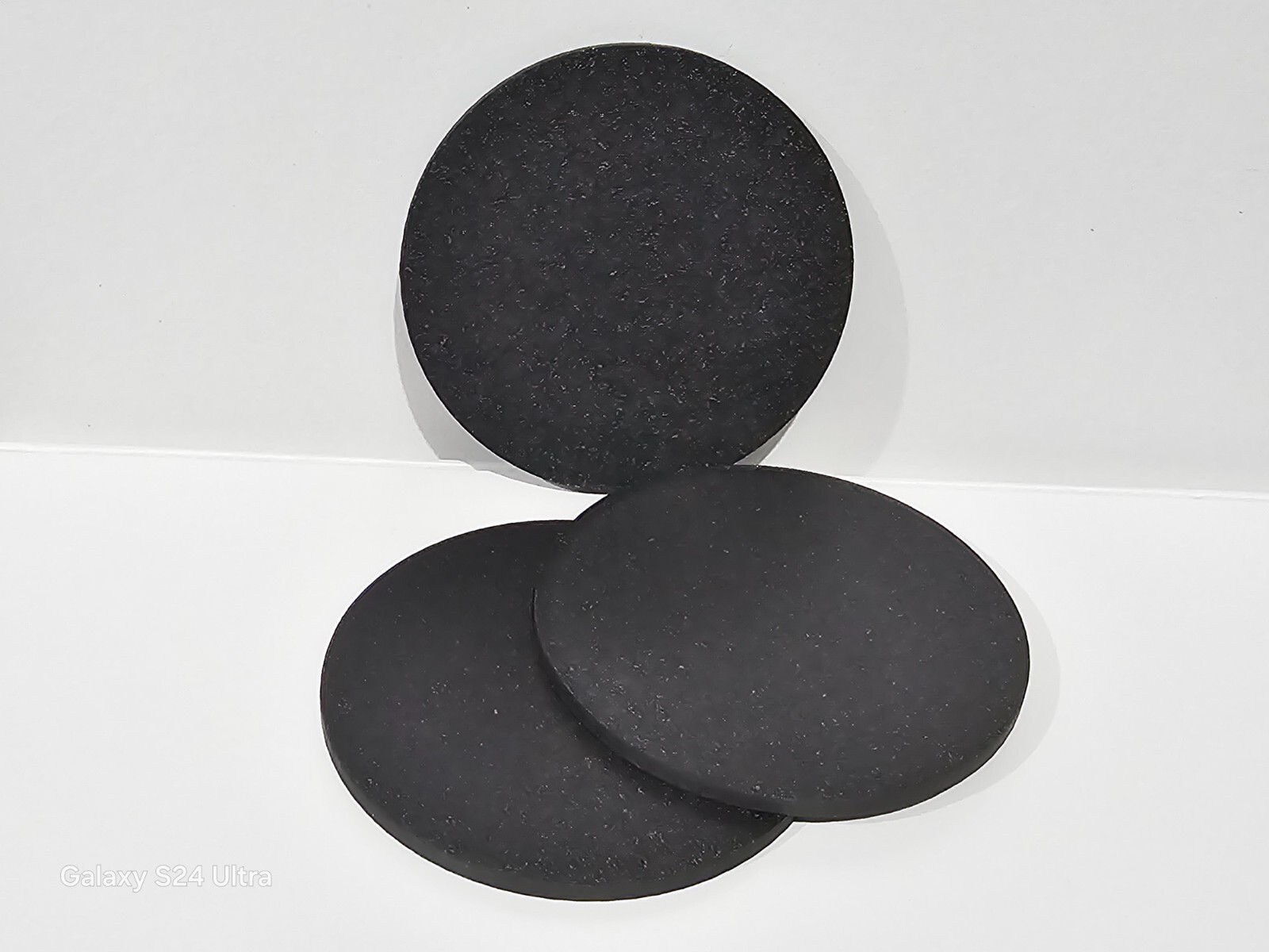 3pcs 70mm Round Small Miniature Model Bases 3mm Deep Thick Circular Base, Black