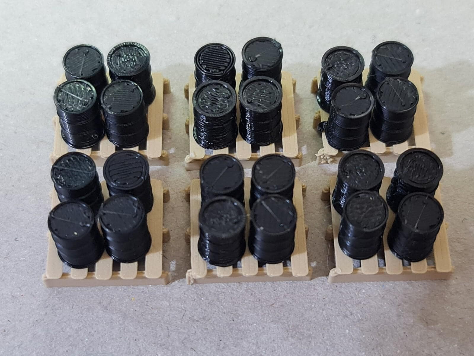New Black Oil Drum Barrels 24 Pack + 6 Pallets Diorama Hotwheels 1:64 Scale