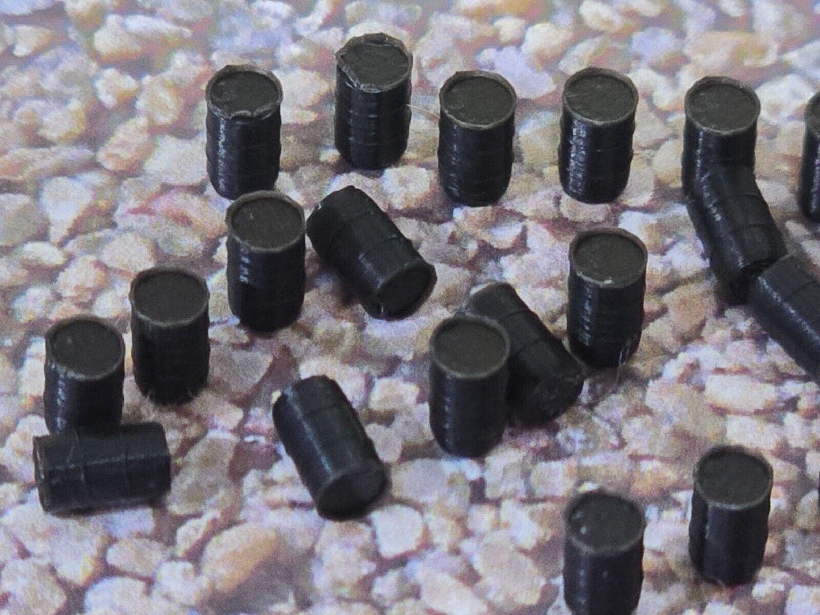Oil Drums Barrels 200L Black Z Gauge 1:220 Scale Models Train Railway (20 Pack)